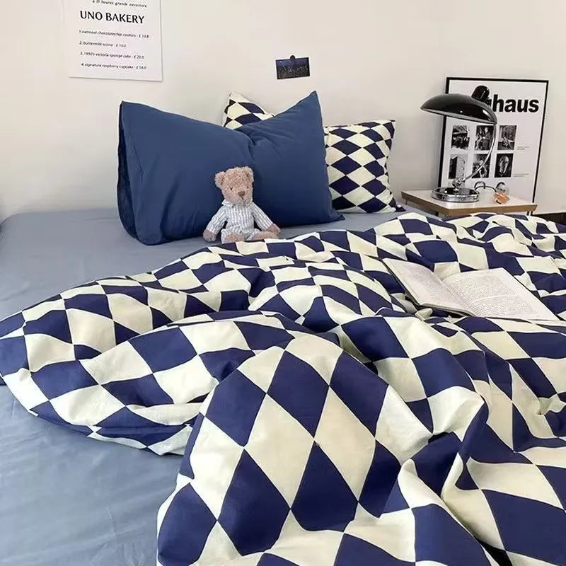 DecorBites™ Checkerboard Pattern Duvet Cover Set - Stylish and Cozy Bedding Kit for Bedroom