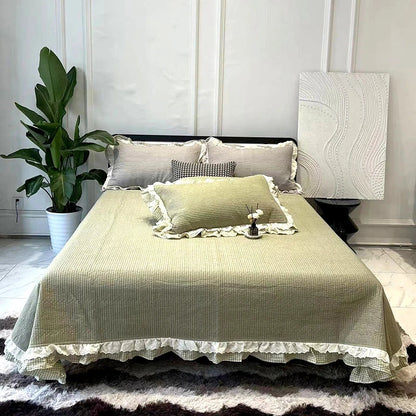 DecorBites™ Lace Ruffles Quilted Bedspread Set with Pillowcases Queen Size