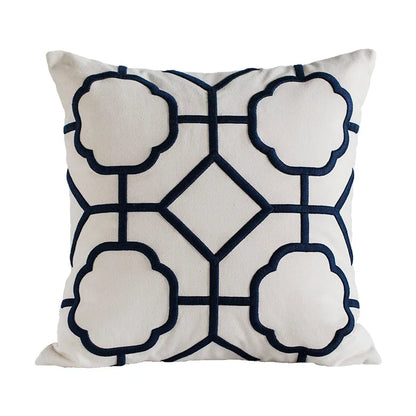 Funda de cojín DecorBites™ con bordado geométrico, azul marino, blanco y amarillo, 50x50 cm, ideal para decoración del hogar.