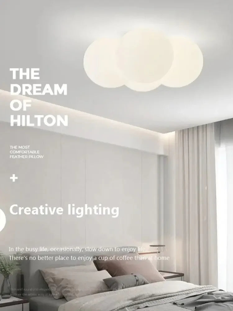 ثريا DecorBites™ الزجاجية باللون الأبيض الحليبي لديكور المنزل