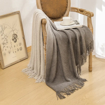 DecorBites™ Gradient Pineapple Grid Knit Blanket - All-Season Comfort for Adults & Kids