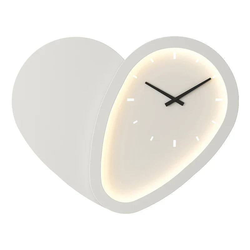 Aplique de pared con forma de reloj y corazón DecorBites™, regulable, para iluminación interior de dormitorio.