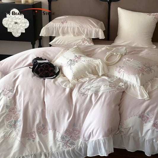 DecorBites™ Egyptian Cotton Flowers Bedding Set with Lace Ruffles, Queen/King, 1000TC