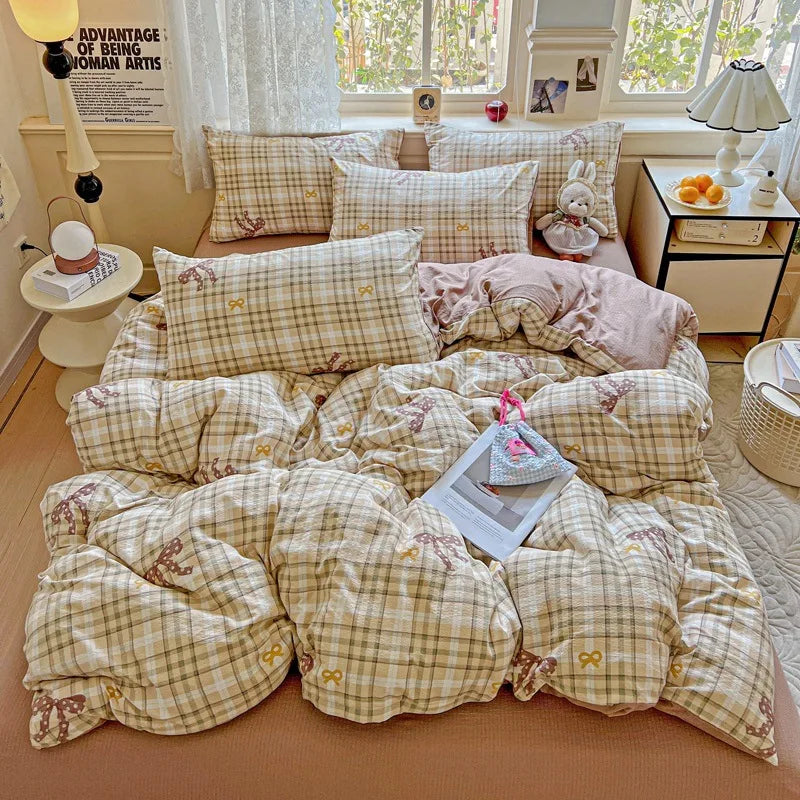 DecorBites™ Cloud Touch Ultra Soft Duvet Cover Set in Sweet Design & Double Layer Yarn