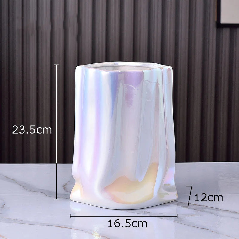 Jarrón de cerámica con textura plisada y baño de oro DecorBites™ para decoración de escritorio y arreglos florales