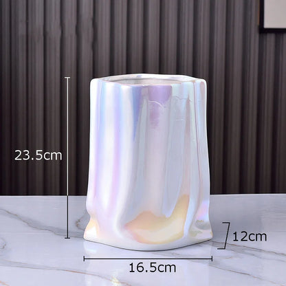 Jarrón de cerámica con textura plisada y baño de oro DecorBites™ para decoración de escritorio y arreglos florales