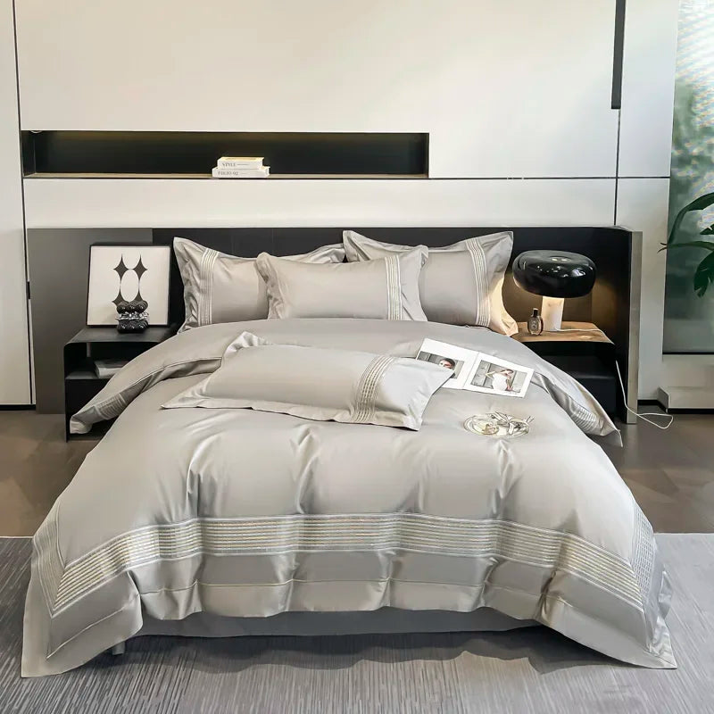 طقم سرير كينج كوين مطرز من ديكوربايتس™ مصنوع من القطن المصري بنسبة 100% مع غطاء لحاف