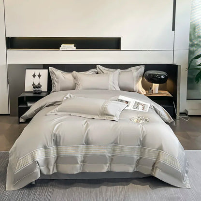 طقم سرير كينج كوين مطرز من ديكوربايتس™ مصنوع من القطن المصري بنسبة 100% مع غطاء لحاف