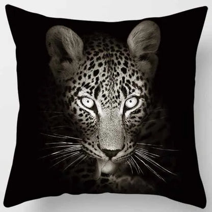Funda de almohada DecorBites™ con diseño de tigre y león del mundo animal para una decoración adorable en el sofá o la sala de estar.