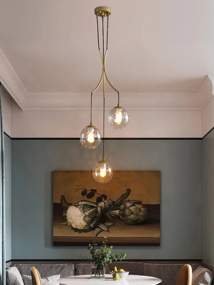 Lámpara de araña LED con bola de cristal DecorBites™, decoración moderna y minimalista para escaleras de villas tipo loft.