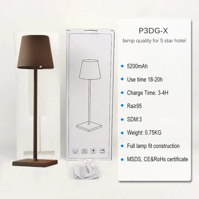 Lámpara de mesa recargable DecorBites™ Crystal LED: elegante lámpara inalámbrica para hoteles, restaurantes y bares.