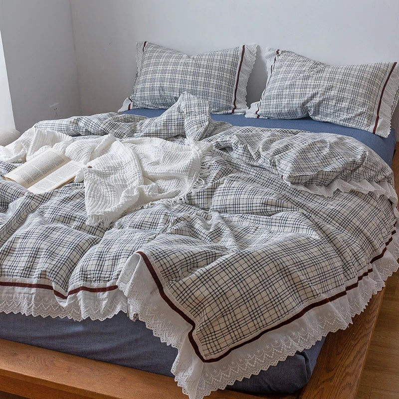 Seersucker Lace Bedding Set