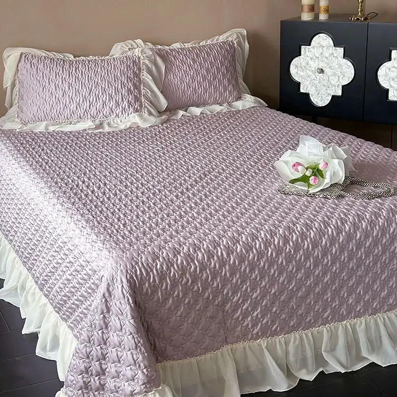 Decobites Luxury Lace Edge Bedspread Set with Pillowcases