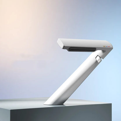 Grifo de lavabo DecorBites™ Gold Waterfall: Grifo mezclador gris, monomando para agua fría y caliente.