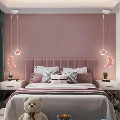 ديكوربايتس™ مصباح معلق للأطفال على شكل نجمة وقمر مع جهاز تحكم عن بعد للتحكم في الإضاءة