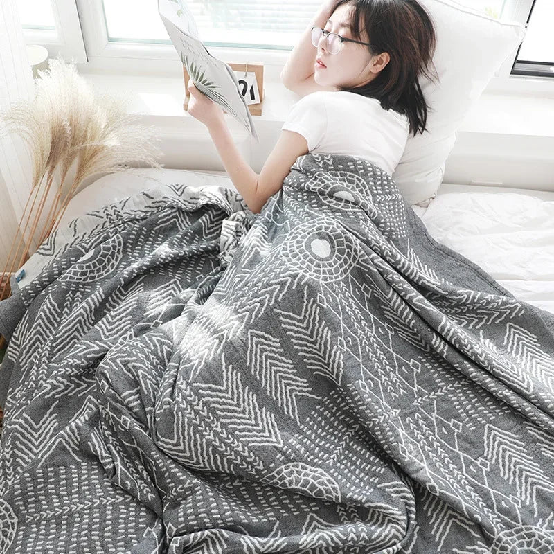 DecorBites™ Cotton Gauze Throw Blanket - Soft and Cozy Bedspread for Summer - Ideal for Dorms, Sofas, and Couples