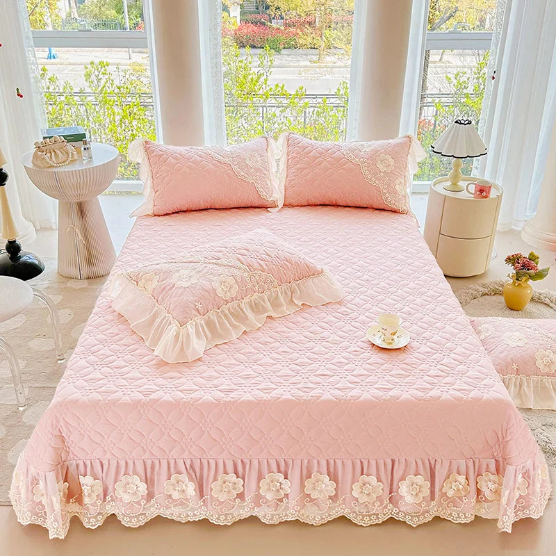 Decobites Pink Cotton Quilted Bedspread Set with Lace Edge and Pillowcases