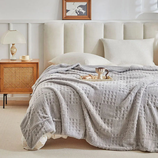 Manta DecorBites™ de doble capa de forro polar coral: Alta calidad, color liso, lana de cordero acogedora para cama o sofá