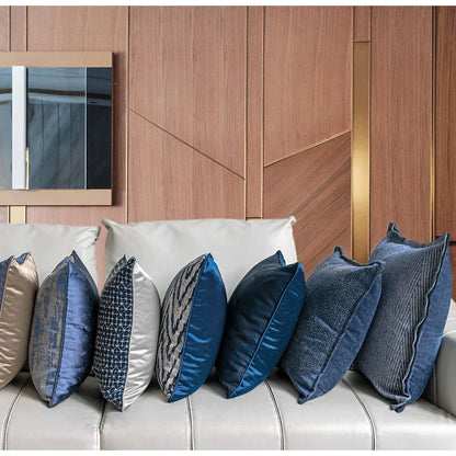 غطاء وسادة من قماش الجاكار الهندسي الأزرق من DecorBites™ مقاس 45×45 سم لتزيين الأريكة