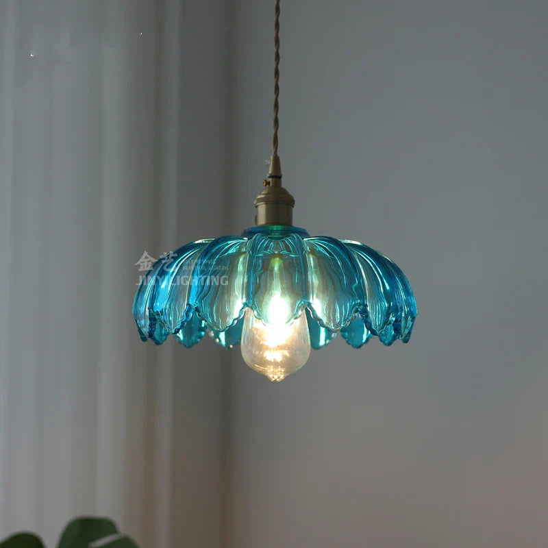 Lámpara colgante industrial de cristal DecorBites™: Lámpara estilo loft con casquillo de cobre para decoración del hogar.