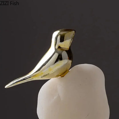 DecorBites™ Golden Bird Statue Crystal Base Desk Ornament, Gold-plated Modern Home Decoration