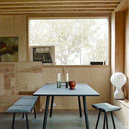 مصباح طاولة Gatto Silk من DecorBites™: تصميم نورديك مبتكر لديكور المنزل، غرفة المعيشة، غرفة النوم