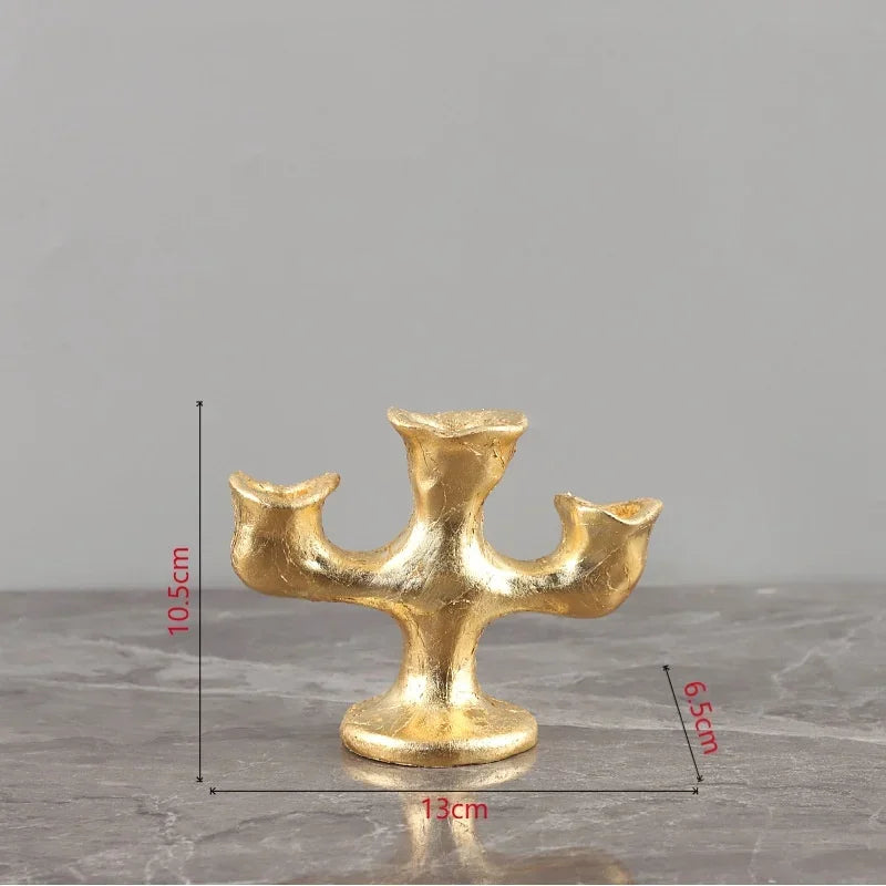 Trío de candelabros de resina dorada DecorBites™ para centros de mesa de bodas y decoración del hogar