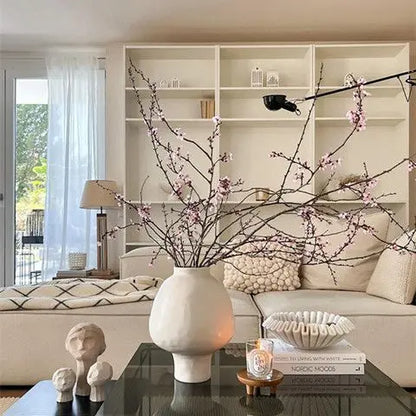 DecorBites™ Hammer Pattern Ceramic Vase for Desk Decoration and Flower Arrangement