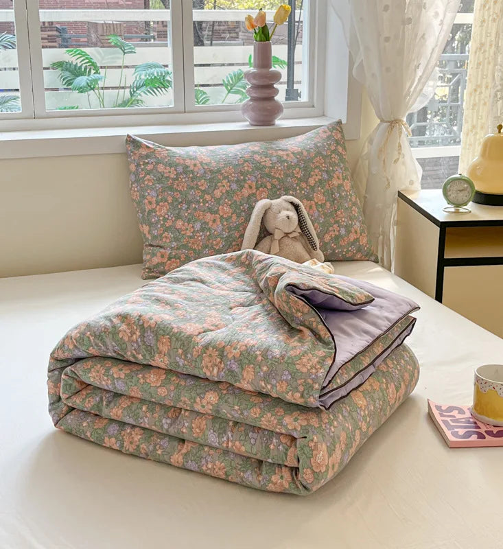 DecorBites™ Cartoon Printed Summer Lightweight Cooling Blanket for Kids and Students.