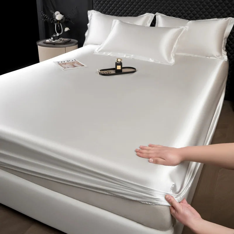 طقم ملاءات سرير DecorBites™ المجهزة من حرير التوت بنسبة 100% مع غطاء وسادة - ملاءات سرير فاخرة من الحرير بلون واحد