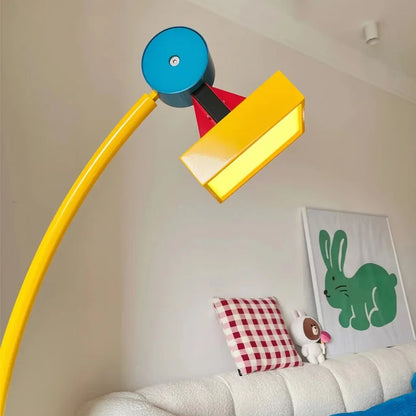 Lámpara de suelo LED Treetop™ para niños: Diseño nórdico colorido para la habitación infantil
