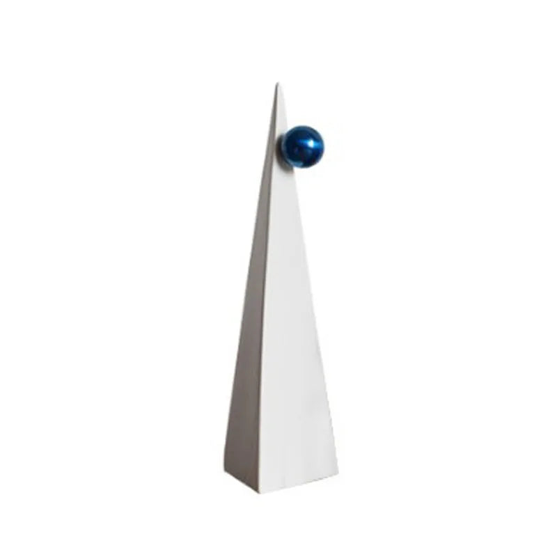 Adorno DecorBites™ de bola azul triangular geométrica: Figura decorativa abstracta