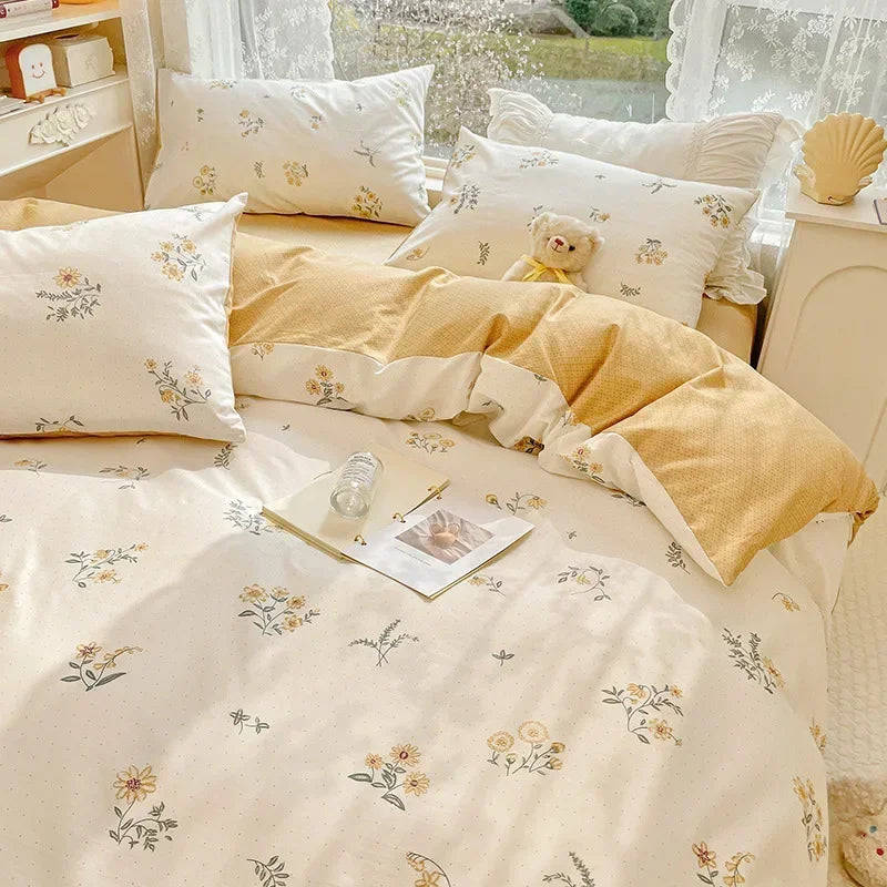 Decobites Floral Print Queen Cotton Bedding Set with Soft Duvet Cover and Sheets