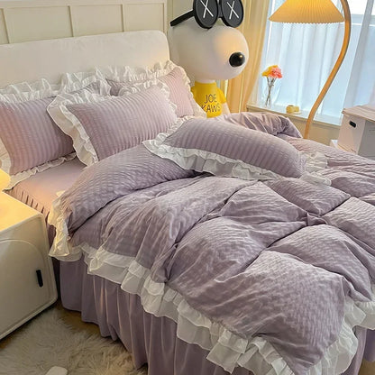 Juego de cama DecorBites™ de algodón burbuja con encaje de doble capa: sábanas suaves y agradables al tacto.