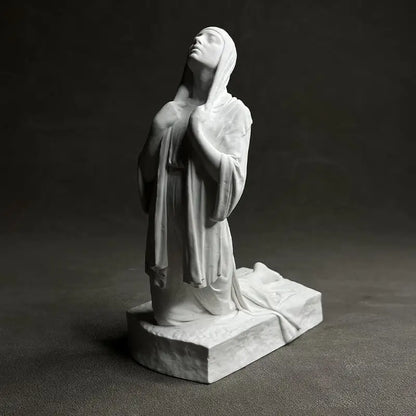 DecorBites™ Christian Pray Sculpture Resin Figurine Home Decor Artistic Handicrafts