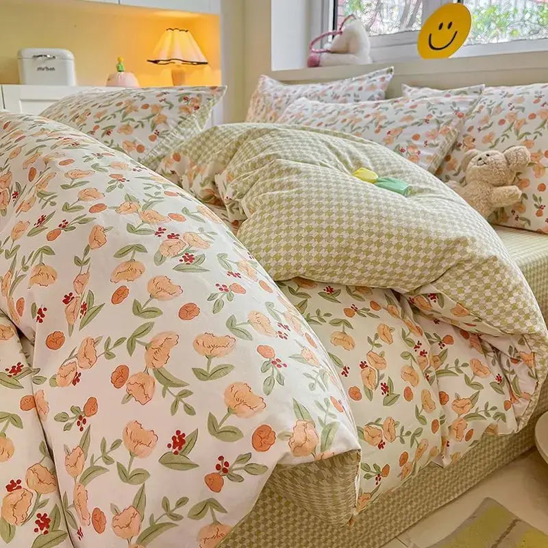 DecorBites™ Pink Floral Bedding Set - Queen Size