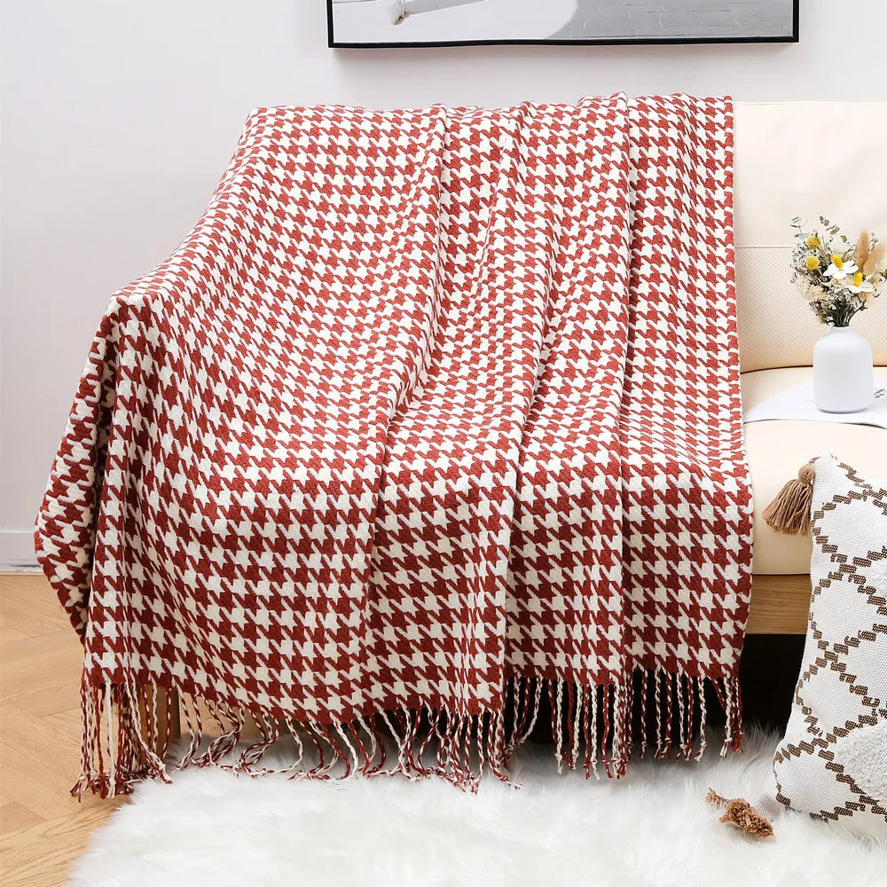 DecorBites™ Houndstooth Throw Blanket