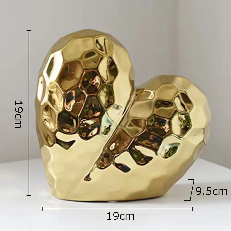 Estatua Ornamental de Cerámica Corazón de Oro Decorbites™ - Escultura Decorativa de Corazón Irregular Figura