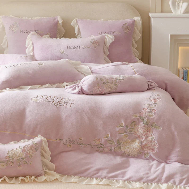 Decobites Rose Flowers Embroidery Princess Bedding Set - 4Pcs