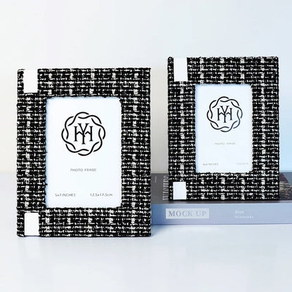 إطار صورة شخصية مؤطر من القماش مقاس 6×7 بوصة من DecorBites™ لديكور خزانة التلفزيون