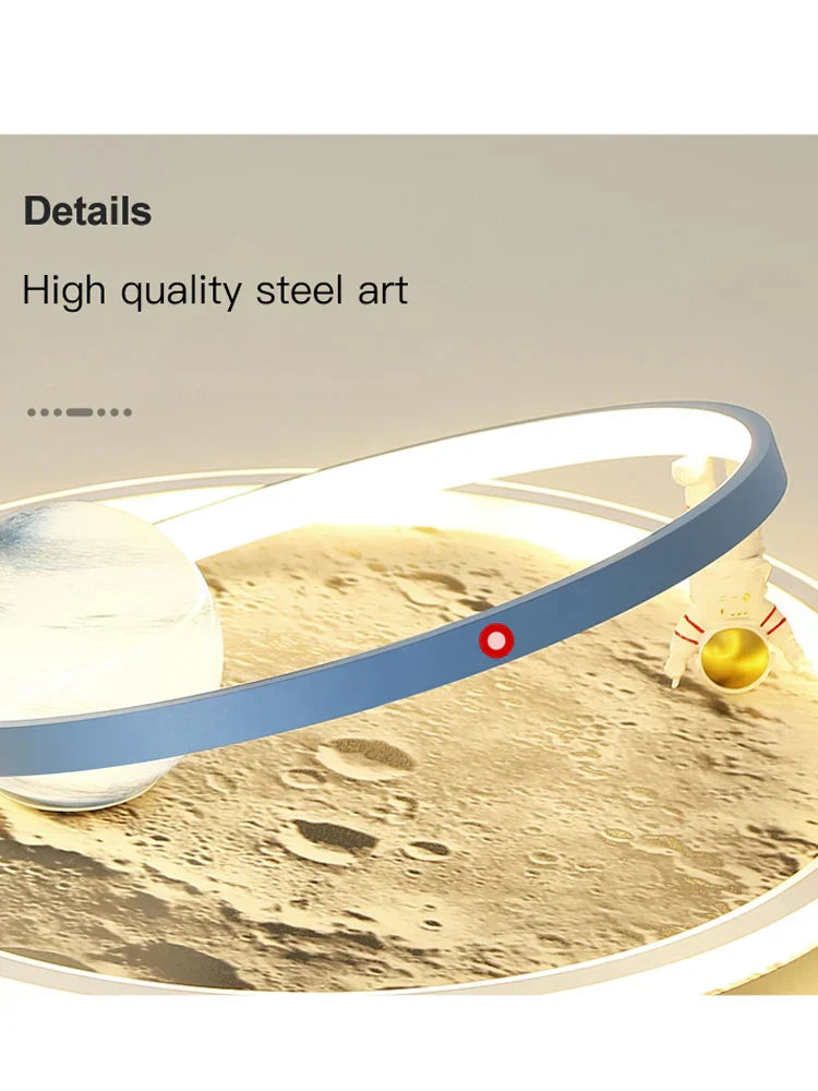 ثريا DecorBites™ LED بتصميم رائد فضاء: مصباح معلق في السقف مع جهاز تحكم عن بعد لغرفة الأطفال