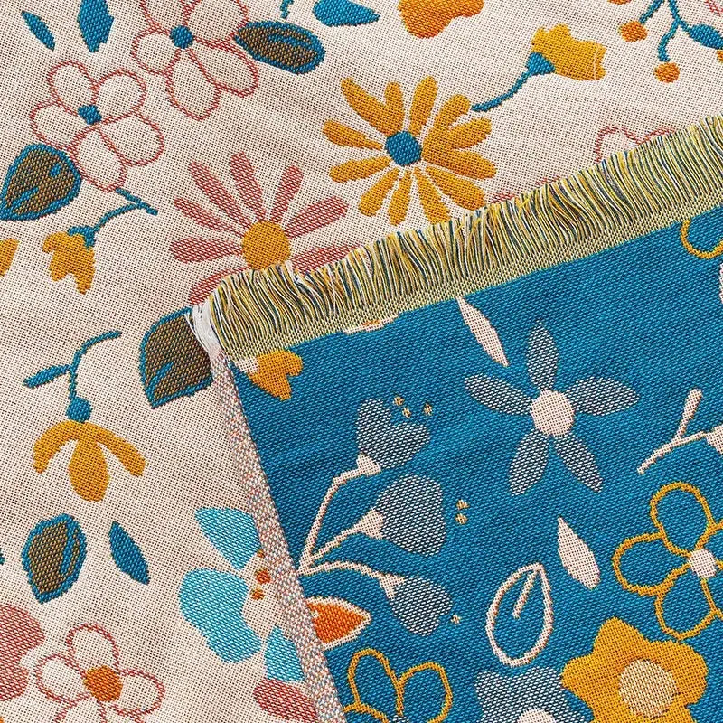 DecorBites™ Country Flowers Cotton Bath Towel