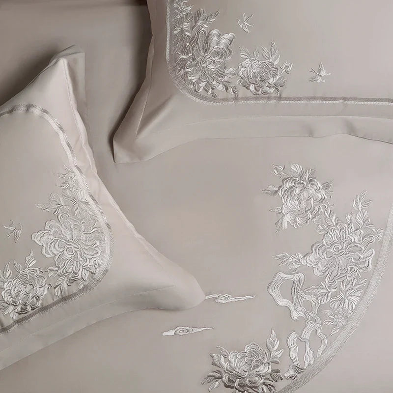 Decobites Luxury Chinese Flowers Embroidery Bedding Set: 1 Duvet, 1 Sheet, 2 Pillowcases