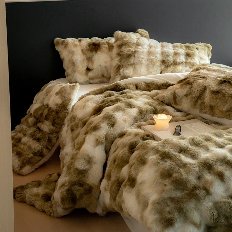 Juego de Ropa de Cama de Parches de Piel Sintética de Lujo y Terciopelo Decorbites™ - Edredón, Sábana y Fundas de Almohada