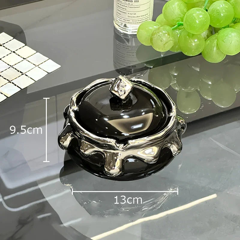 منفضة سجائر سيراميك لاكي من ديكوربايتس™: إكسسوارات تدخين فاخرة للحشيش والمنزل والهدايا