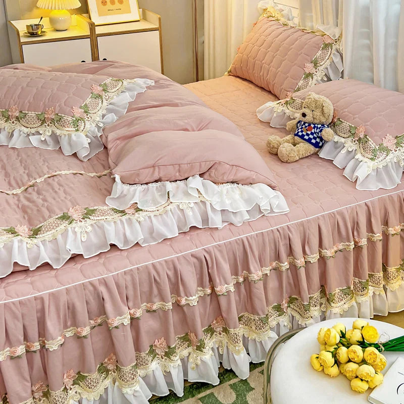 Embroidery Lace Bedding Set