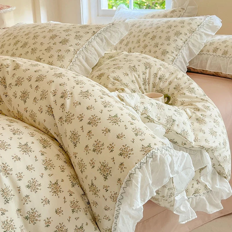 Decobites Floral Lace Ruffle Cotton Bedding Set with Quilt Cover, Duvet Cover, and Pillowcases