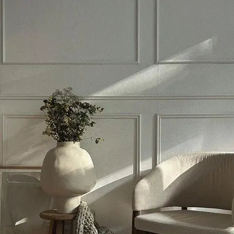 DecorBites™ Hammer Pattern Ceramic Vase for Desk Decoration and Flower Arrangement