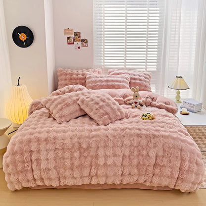 Luxury Faux Fur Bedding Set by Decobites: Super Soft Bubble Fleece Duvet Cover, Quilt, and Sheet Set.