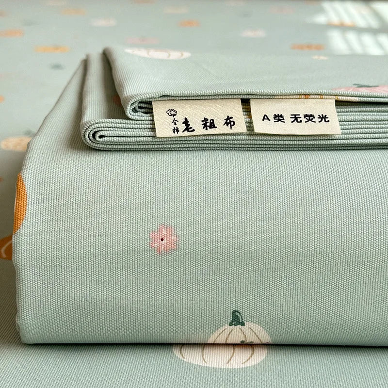 غطاء سرير واقٍ للمرتبة من DecorBites™‎ مطبوع عليه زهور من القطن المُبرد